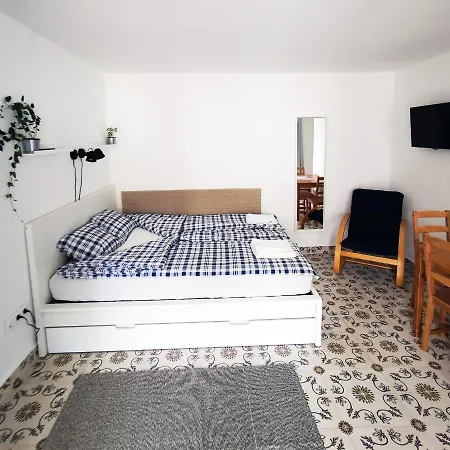Apartment Nest *