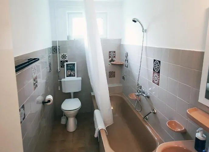 Nest באלאטונסארסו